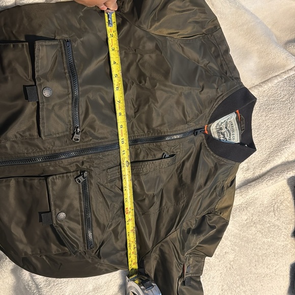 Levi’s bomber jacket - Picture 4 of 4